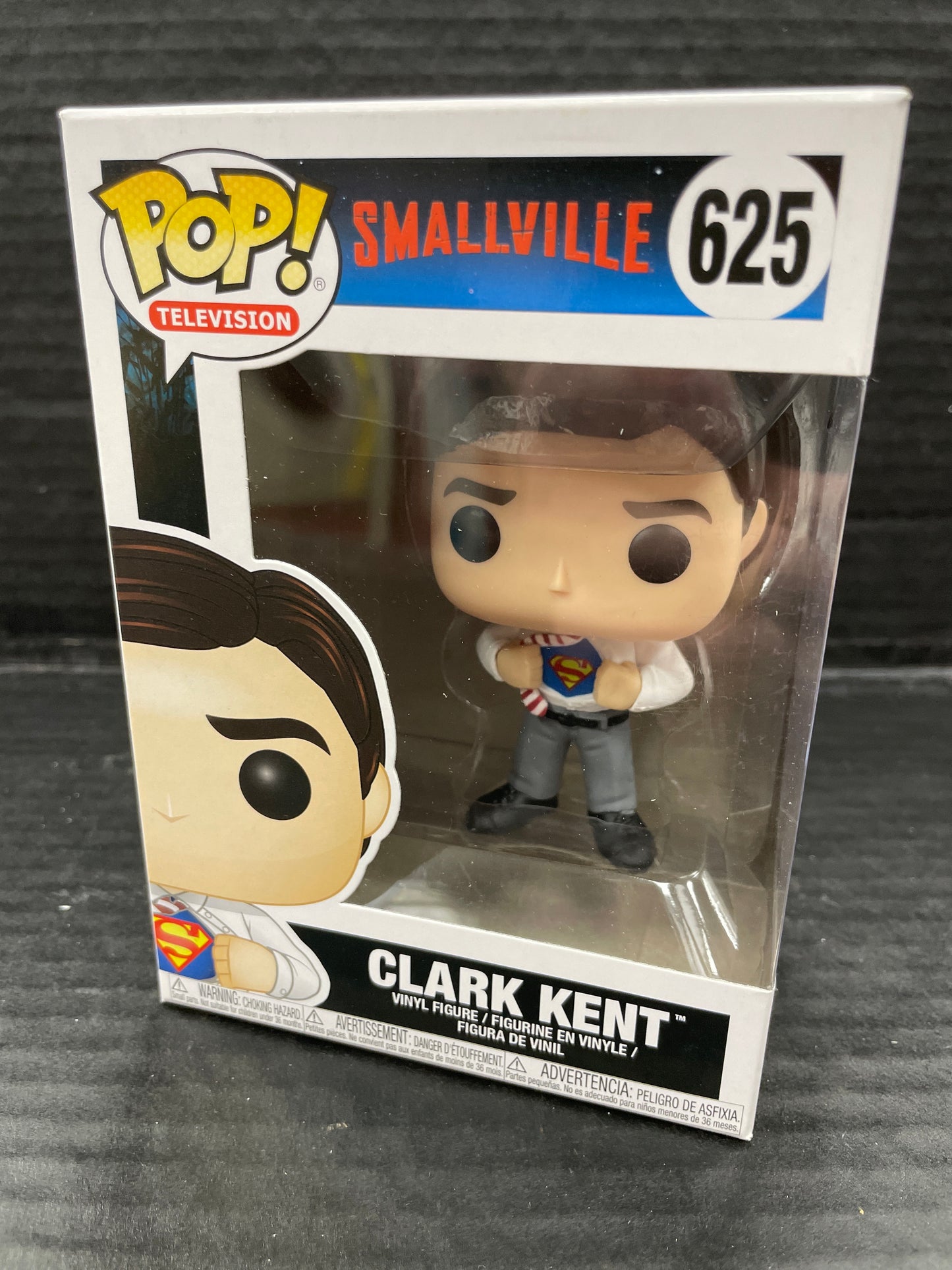 Funko Pop! Smallville Clark Kent 625 (Grade A-)