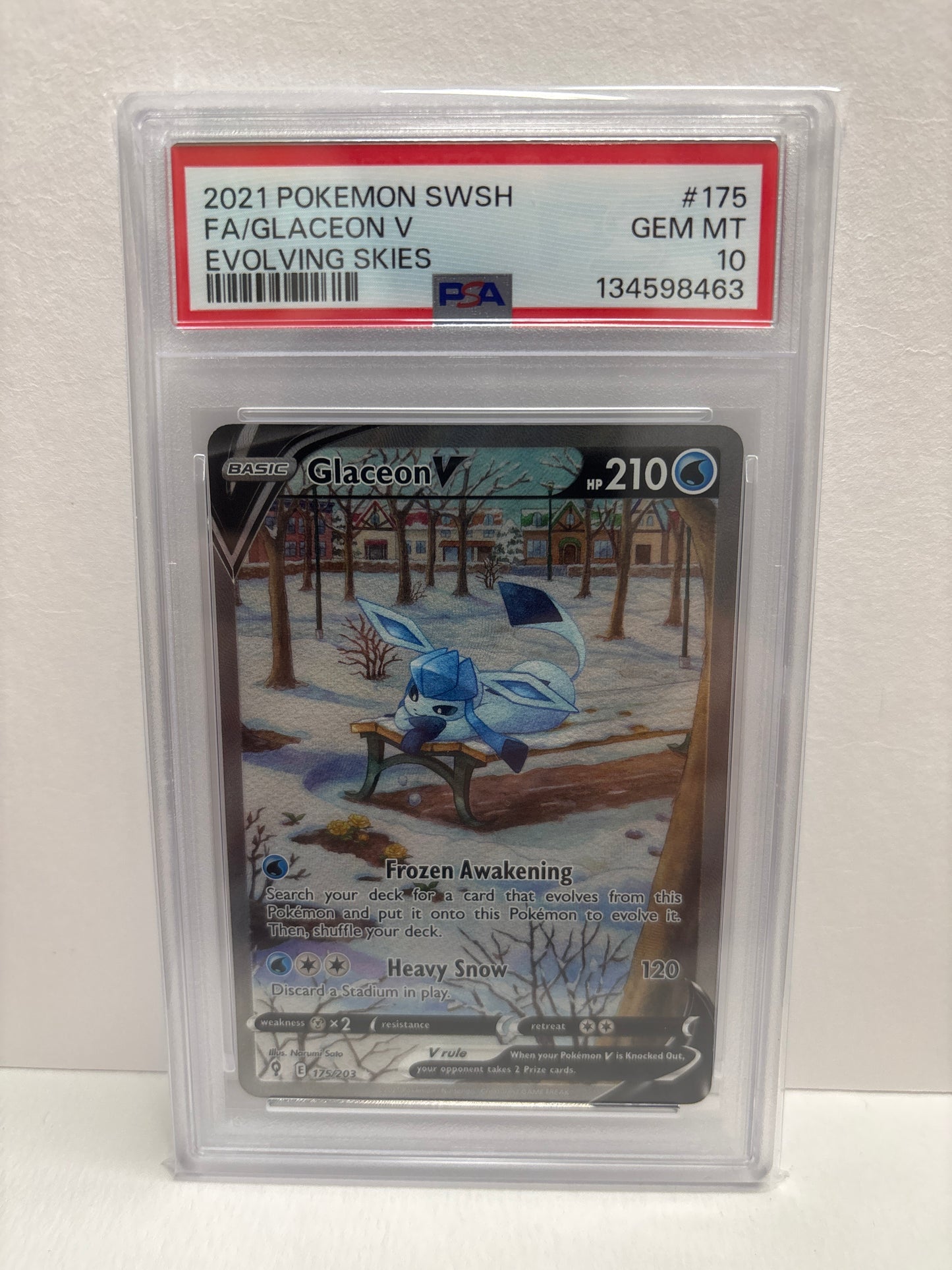 Pokemon Glaceon V 175/203 PSA 10