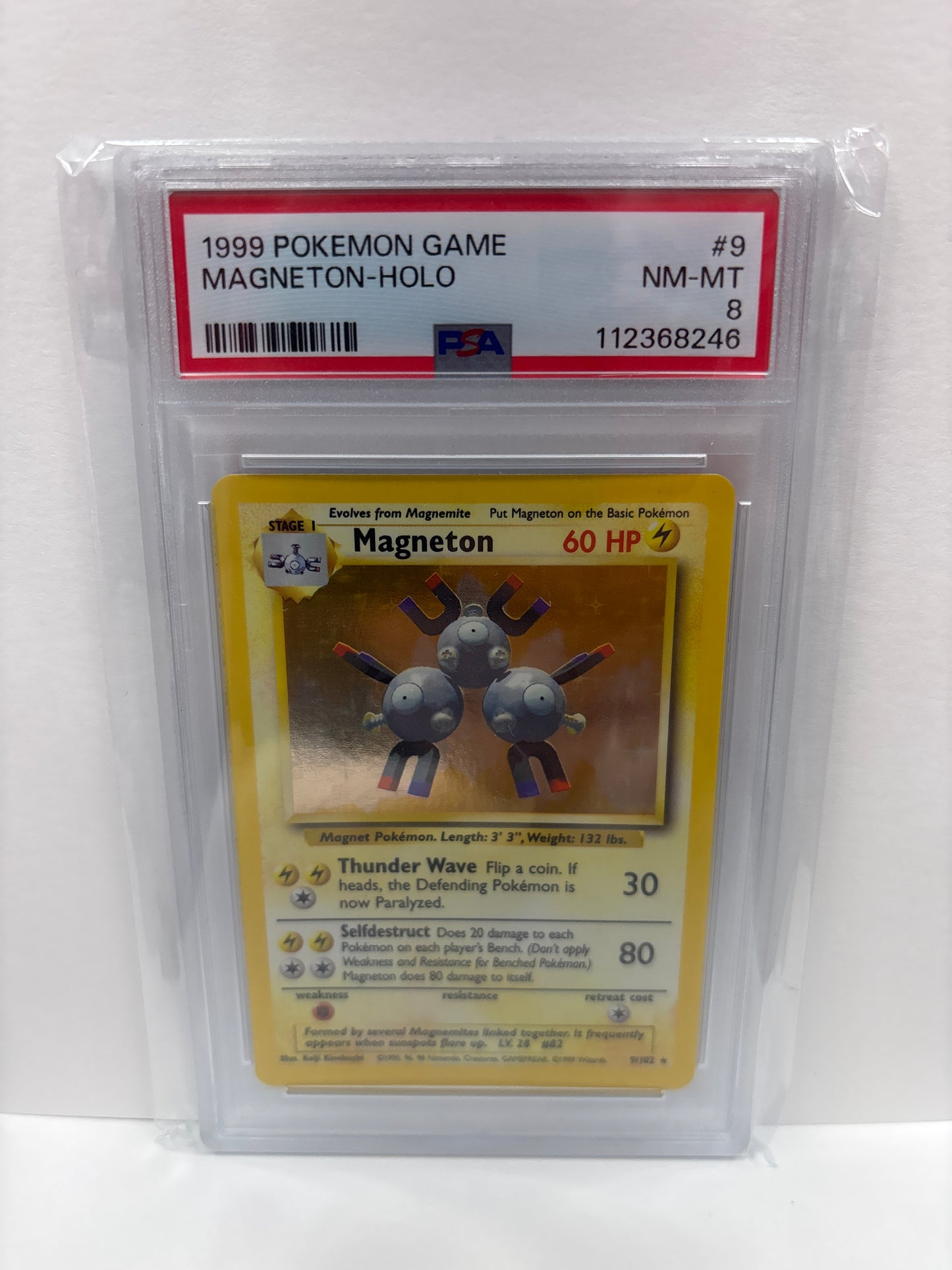 Pokemon Magneton 9/102 (1999) PSA 8