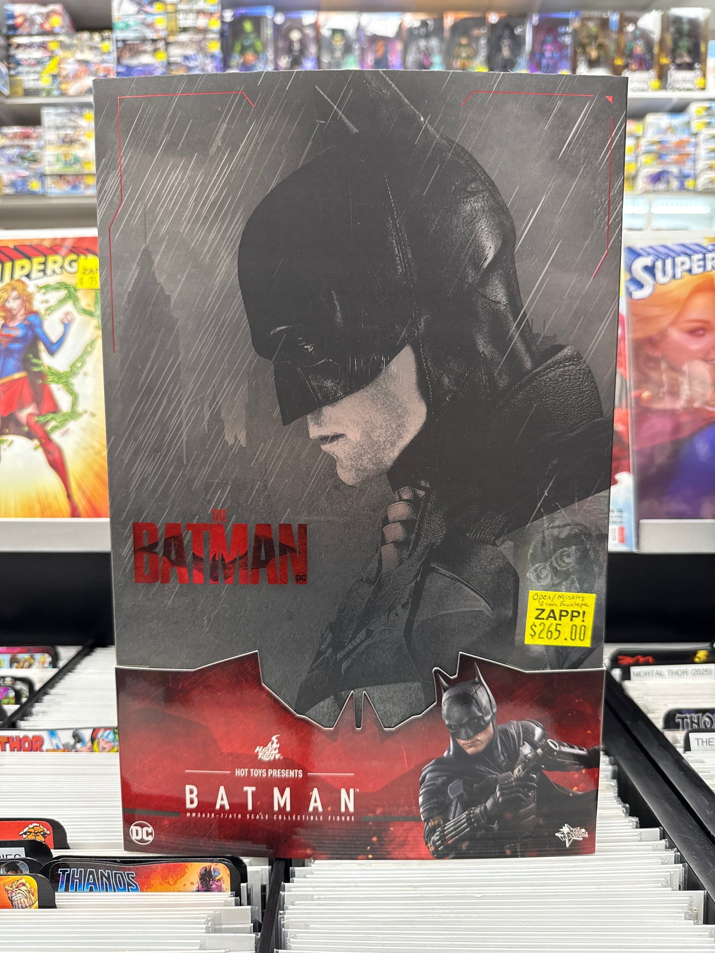 Hot Toys The Batman Batman MMS638 1/6 Scale (Open Box/Missing Green Envelope)