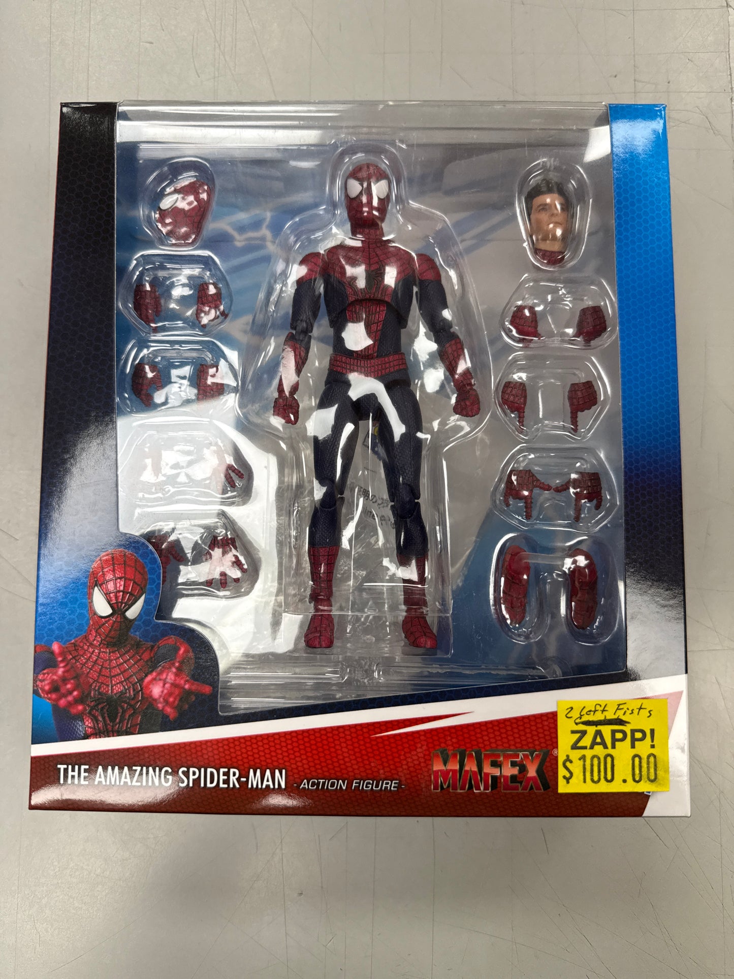 Medicom MAFEX The Amazing Spider-Man DX Set No. 248 (OPEN/2 Left Fists/Missing Flight Stand)