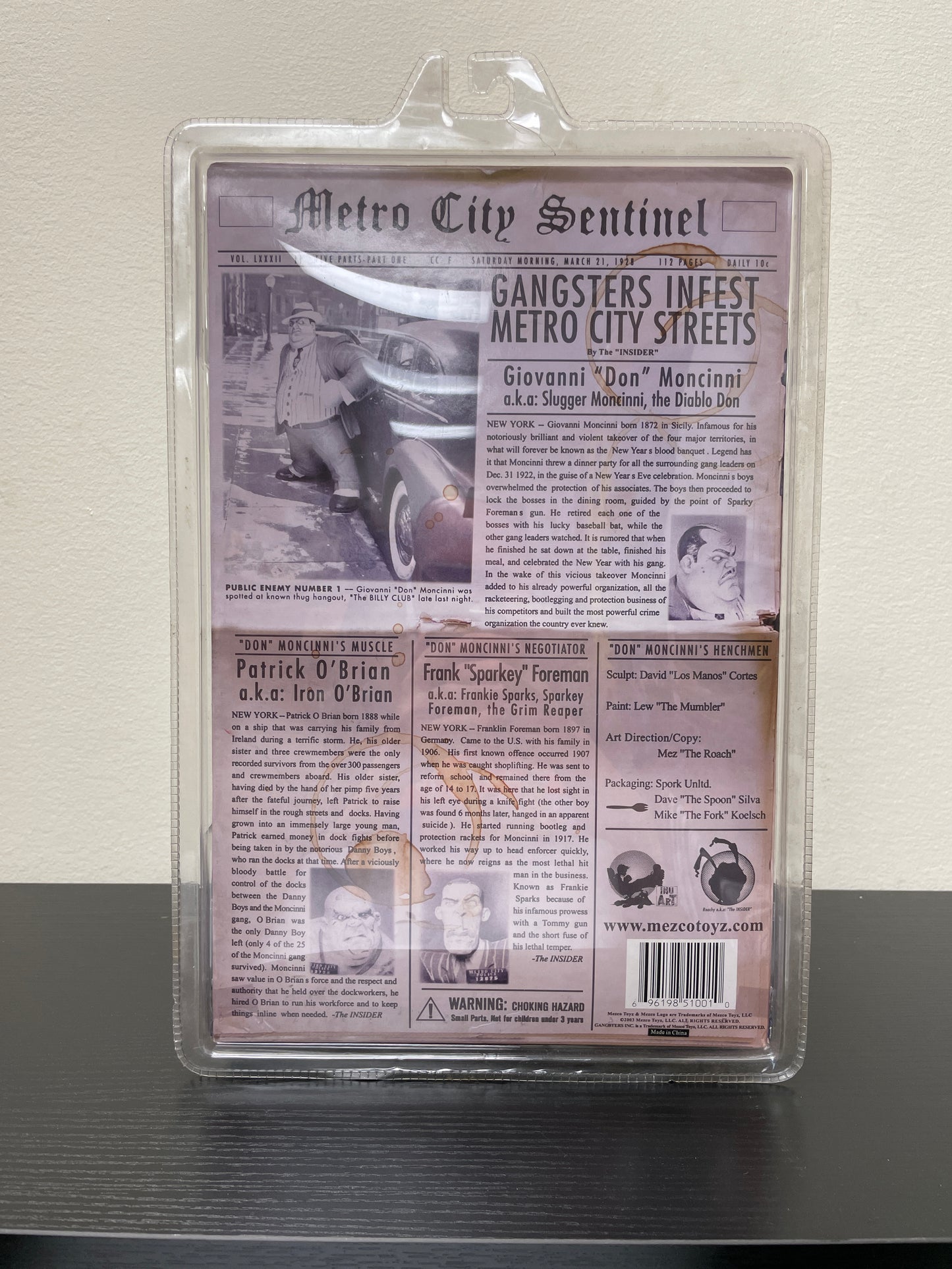 Mezco Toys Gangsters Inc. Giovanni "Don" Moncinni 2003 Action Figure