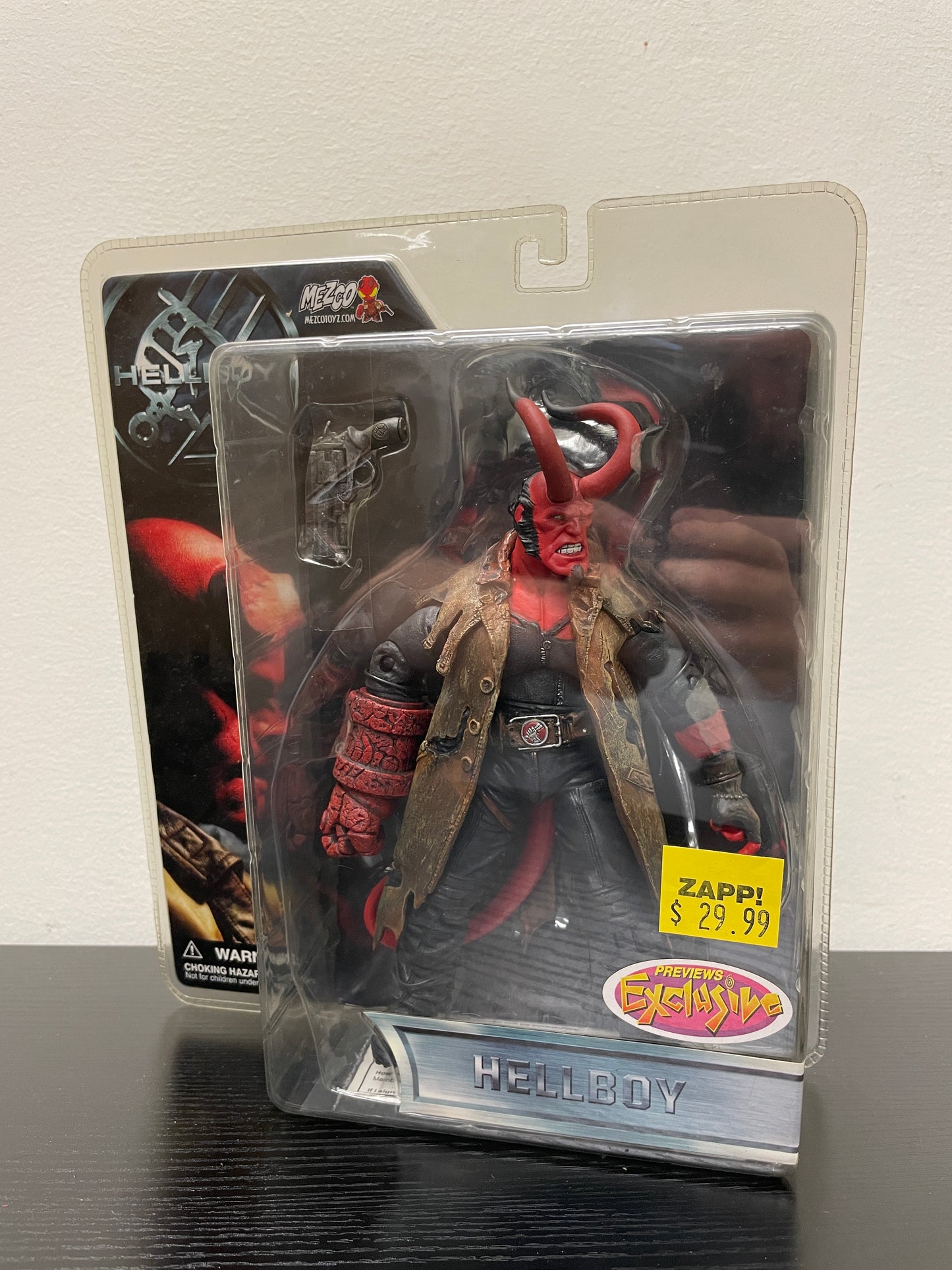 Mezco Hellboy (Movie) Previews Exclusive 2004