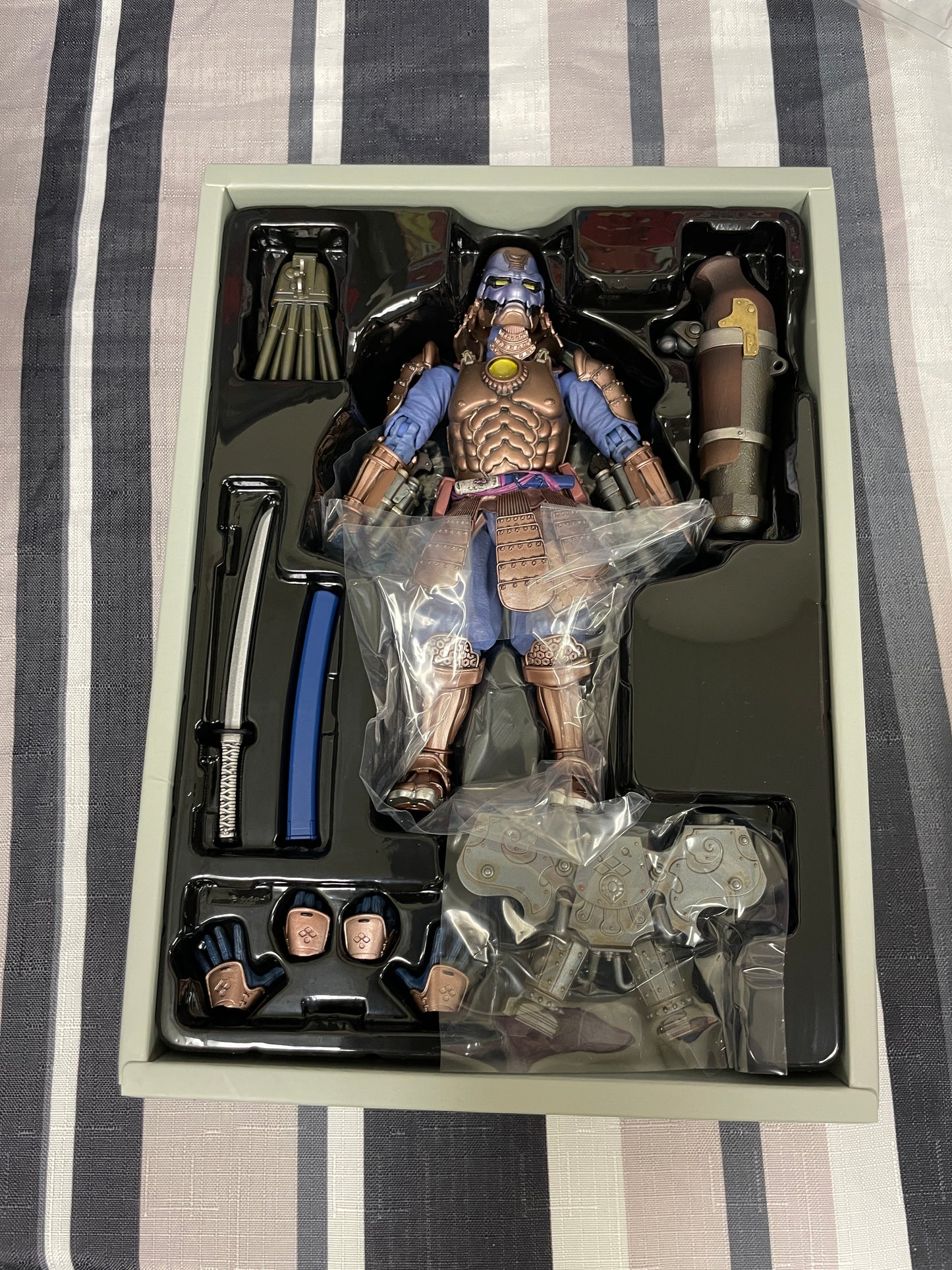 Marvel Manga Realization Koutetsu Samurai War Machine (Open Box/Complete)