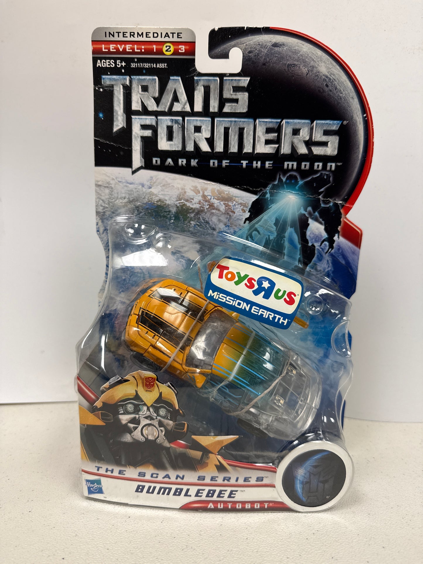 Transformers Dark of the Moon The Scan Series Deluxe Class Bumblebee 2011 (Damaged Box)
