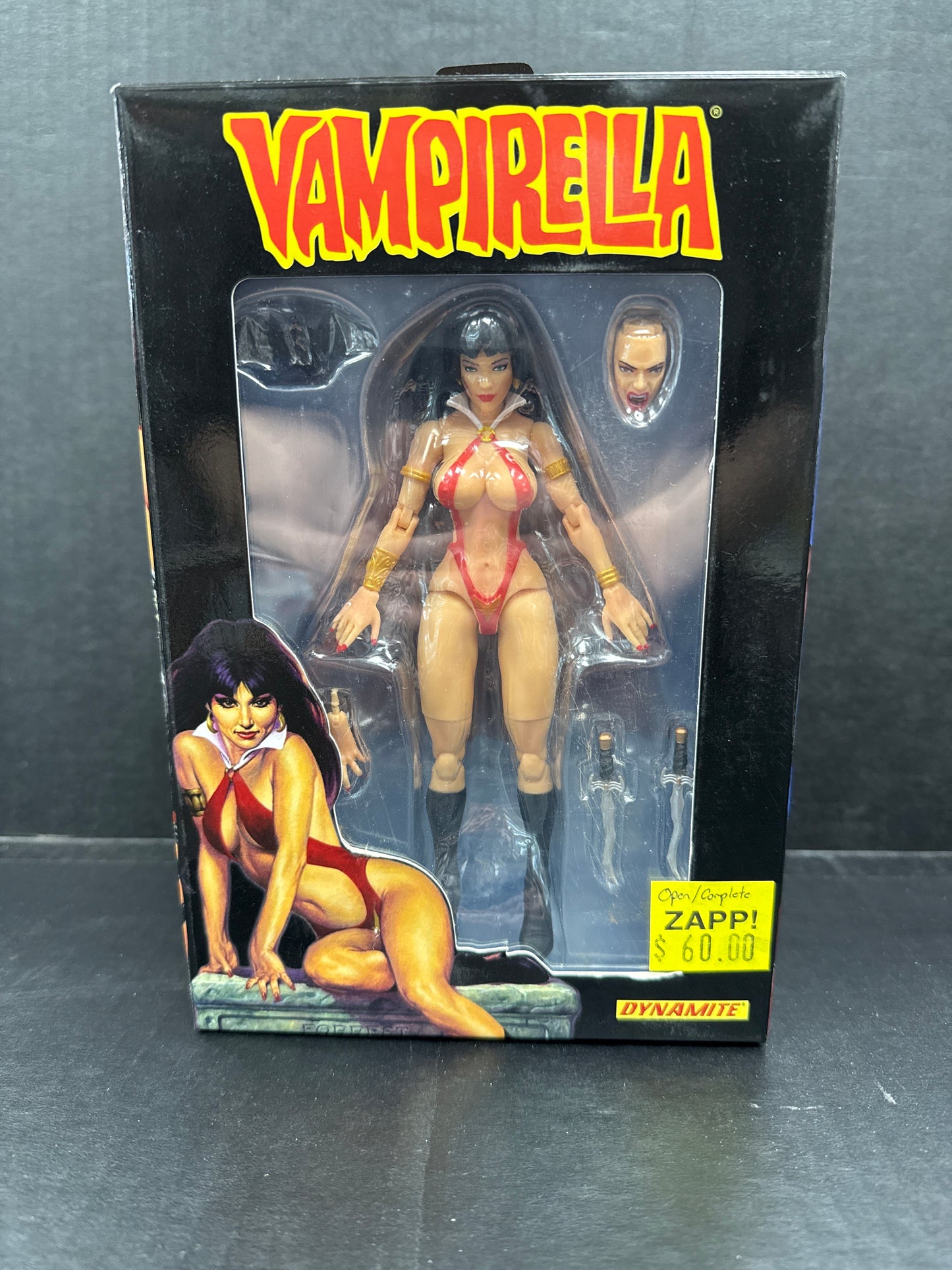 Loose Collector Executive Replica Vampirella (Open Box/Complete)