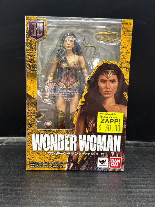 SH Figuarts Justice League Wonder Woman (Open Box/Complete/Broken Lasso)
