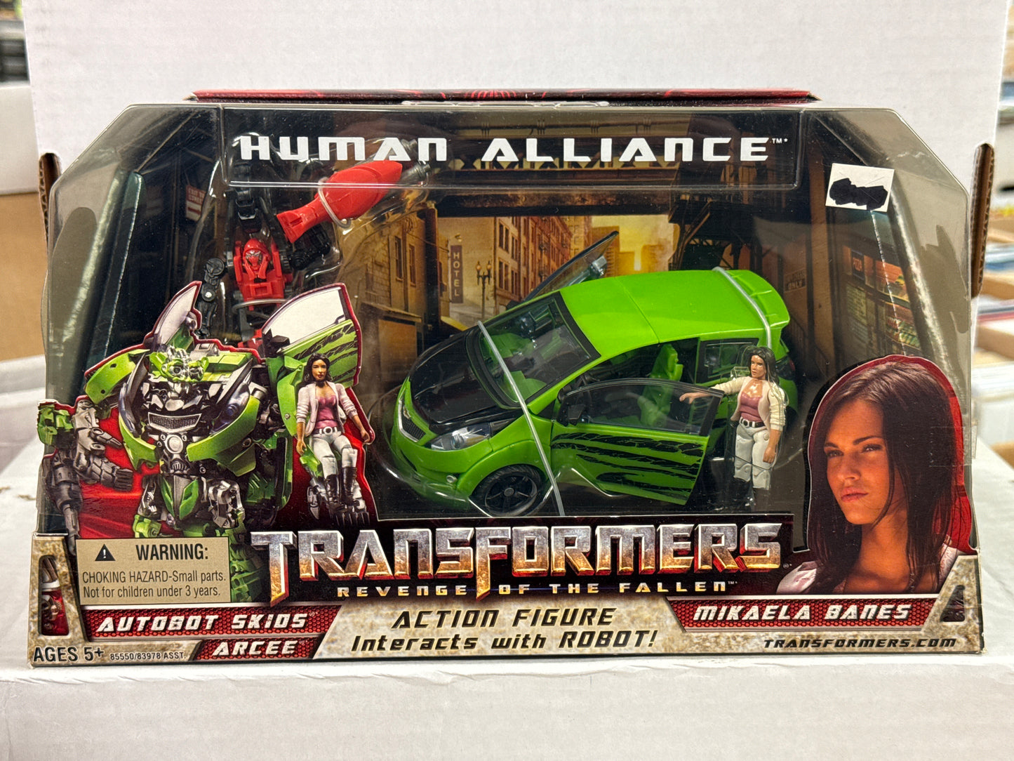 Transformers Revenge of the Fallen Autobot Skids Arcee Mikaela Banes