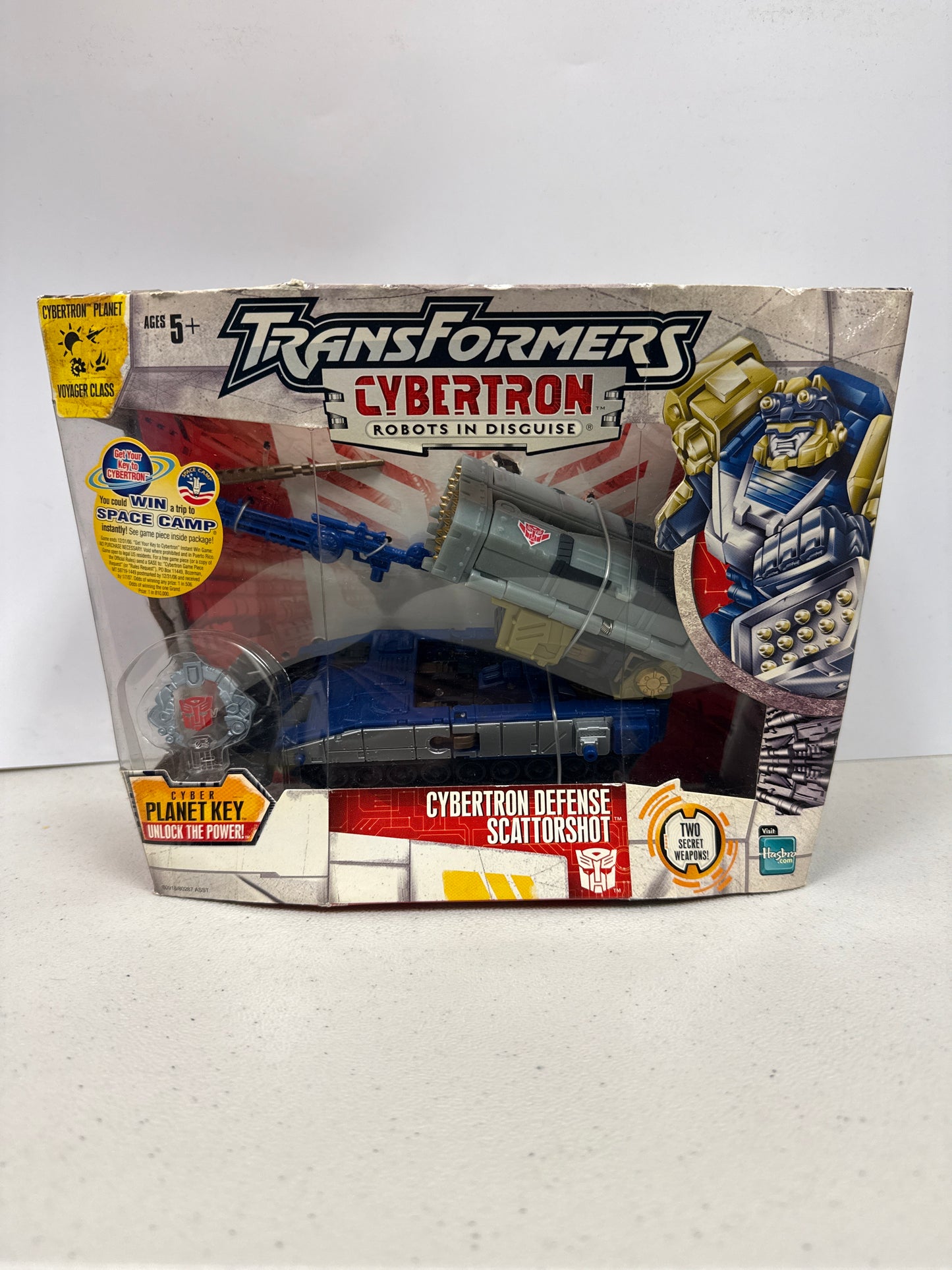 Transformers Cybertron Robots in Disguise Cybertron Defense Scattorshot Voyager Class (Non-Mint Box)