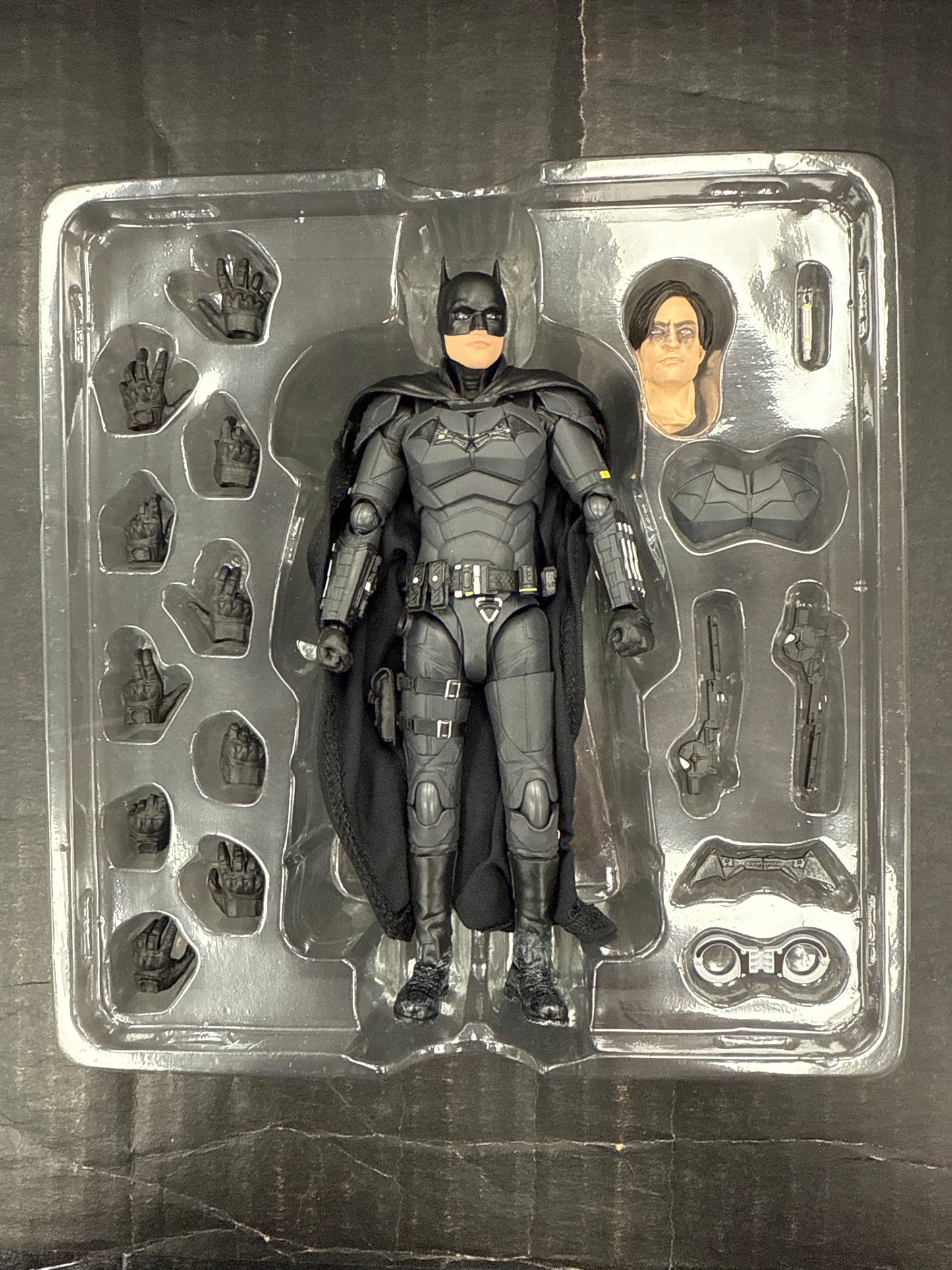 SH Figuarts The Batman 2022 (Open/Complete)