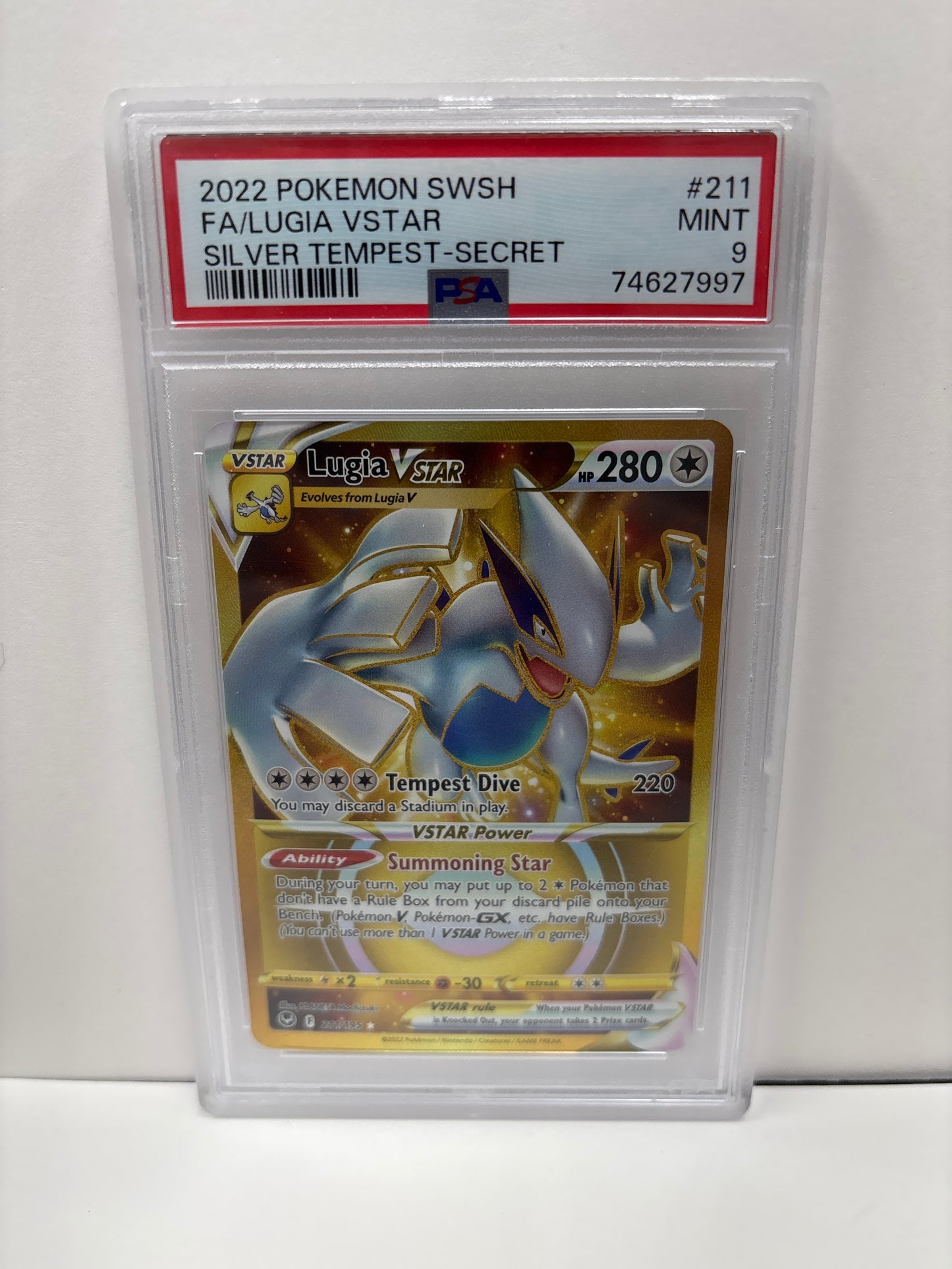 Pokemon Lugia VSTAR 211/195 PSA 9 (Scratches on Slab)