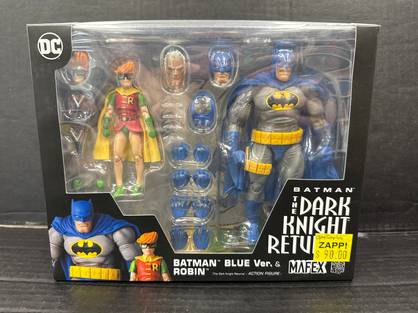 Medicom MAFEX The Dark Knight Returns Batman Blue Ver. & Robin (Open Box/Complete)