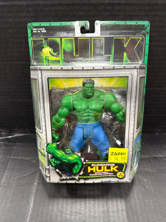 Hulk Punching Hulk with Wall Punching Action 2003 Toybiz