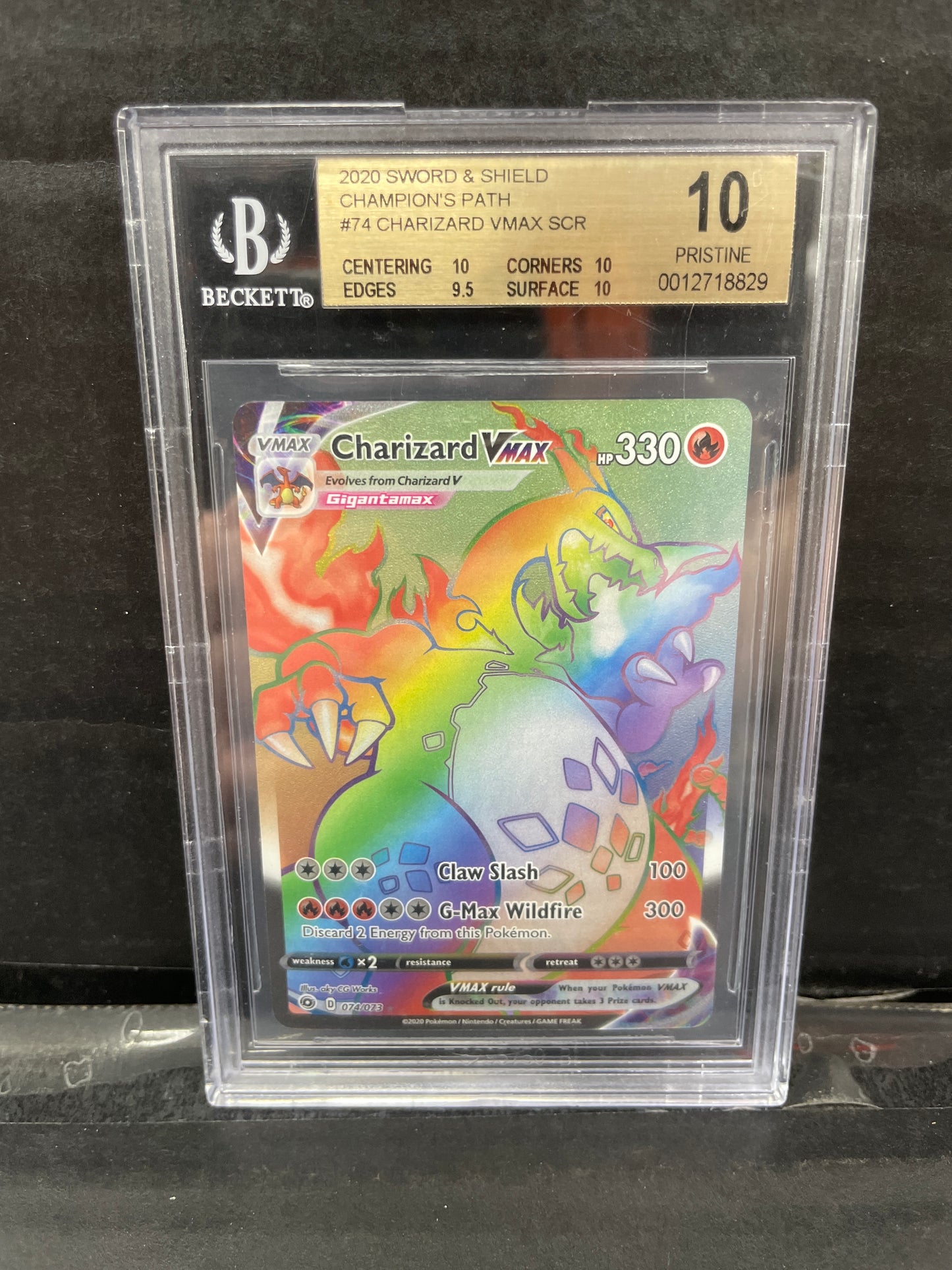 Pokemon Charizard VMax 074/073 Beckett 10