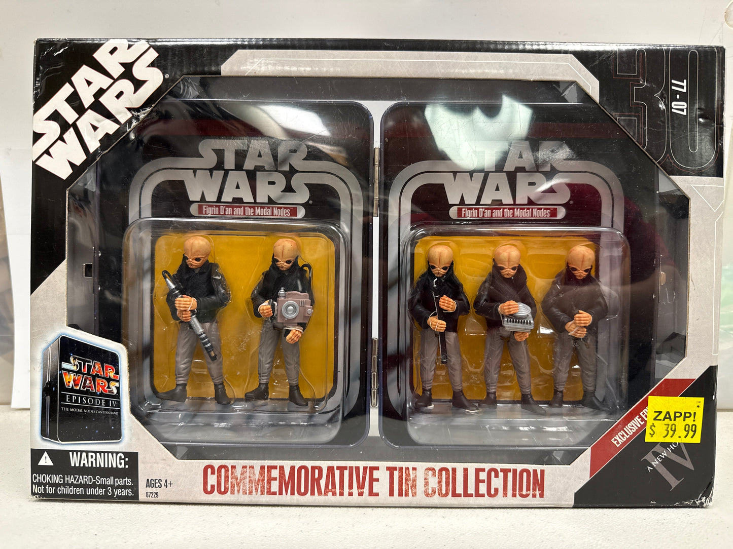 Star Wars Commemorative Tin Collection A New Hope Figrin D’an and the Modal Nodes