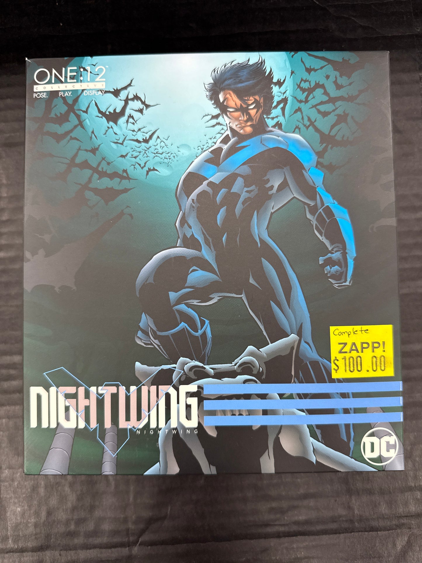 DC One:12 Collective Nightwing (Open Box/Complete) (Missing One Plastic Tray)