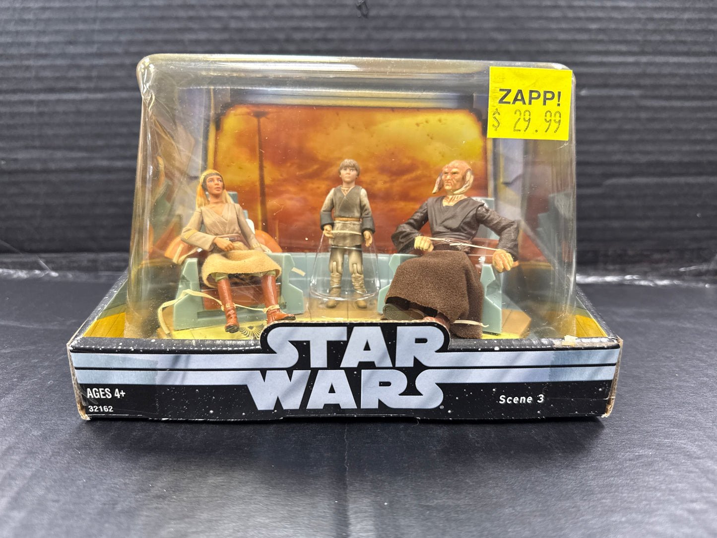 Star Wars Jedi High Council Anakin Skywalker, Saesee Tiin & Adi Gallia (Box Damaged)