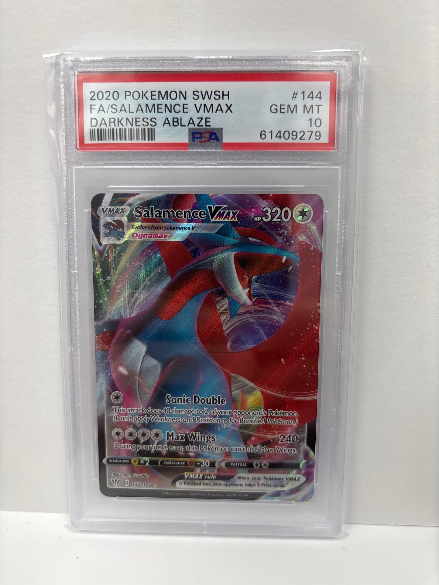 Pokemon Salamence VMAX 144/189 PSA 10