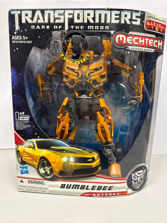 Transformers Dark of the Moon Bumblebee Leader Class 2010 (Non-Mint Box)