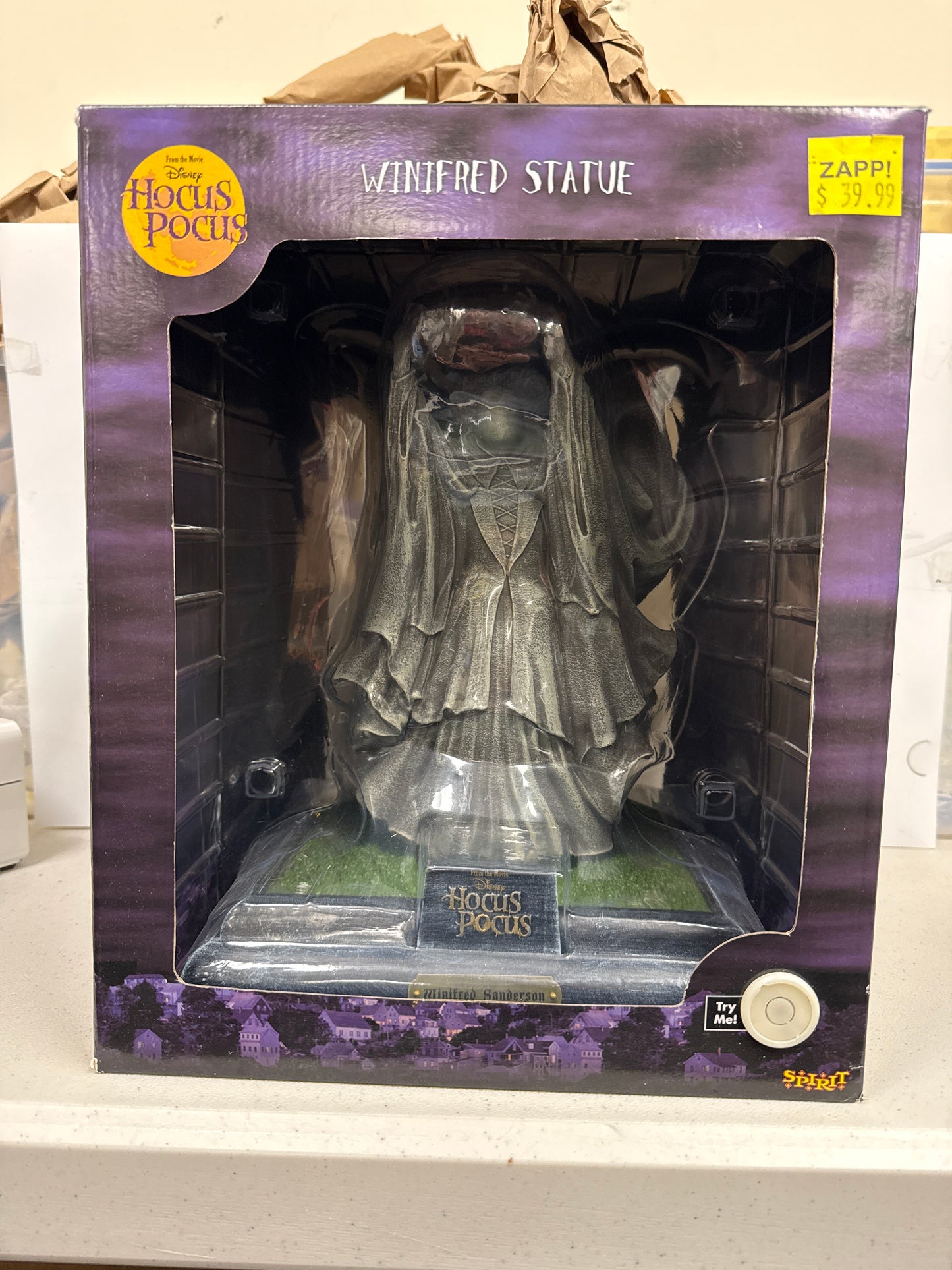 Hocus Pocus Winifred Sanderson Statue Spirit of Halloween