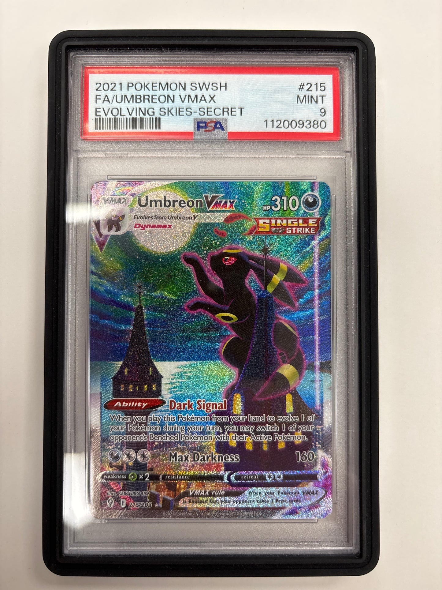 Pokemon Umbreon VMAX 215/203 PSA 9