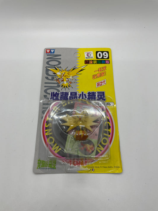 Tomy Pokemon Vintage Japanese Zapdos 09 1998