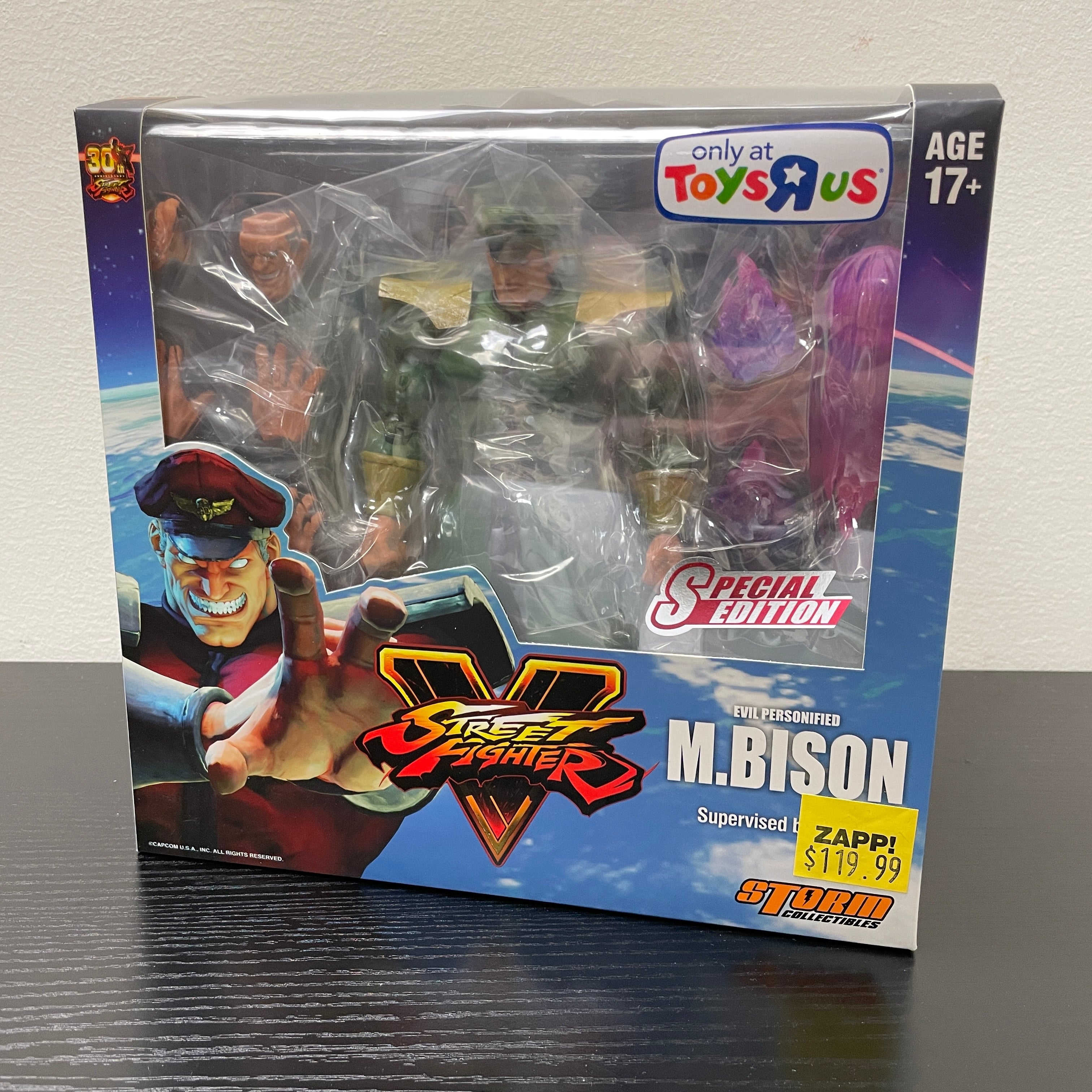 Storm Collectibles Street Fighter V M. Bison Toys R Us Exclusive (Green)