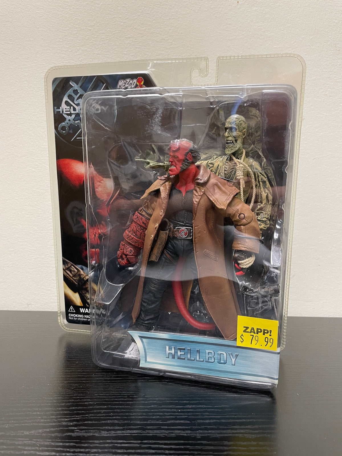 Mezco Hellboy (Movie) 2004 – Zapp! Comics