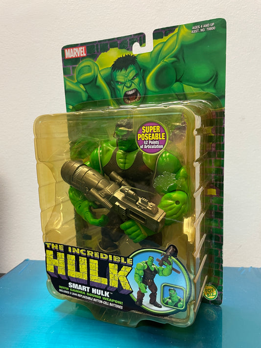 The Incredible Hulk Smart Hulk with Gamma Sound Weapon (Box Damaged)
