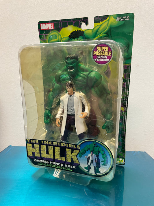 The Incredible Hulk Gamma Punch Hulk with Punching Action and Bruce Banner Figure (Box Damaged)