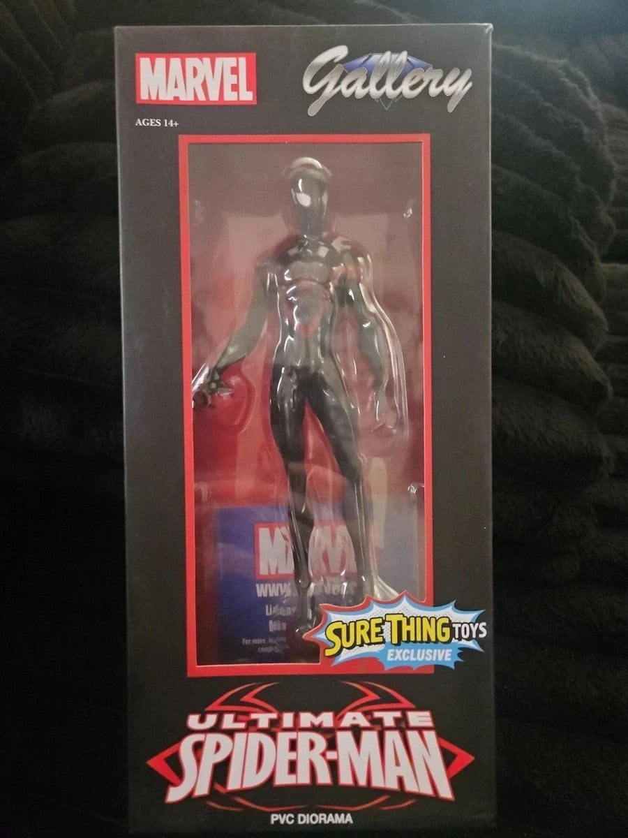 Diamond Select Ultimate Spider-Man PVC Diorama